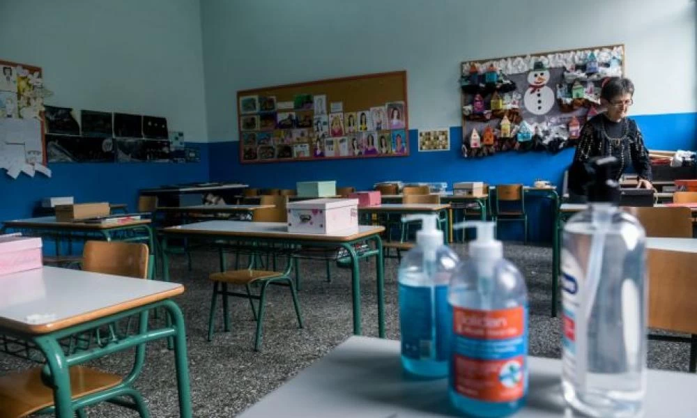 Άρση μέτρων: 'Ανοιγμα ξενοδοχείων και δημοτικών - Μειώνονται ΦΠΑ και ασφαλιστικές εισφορές